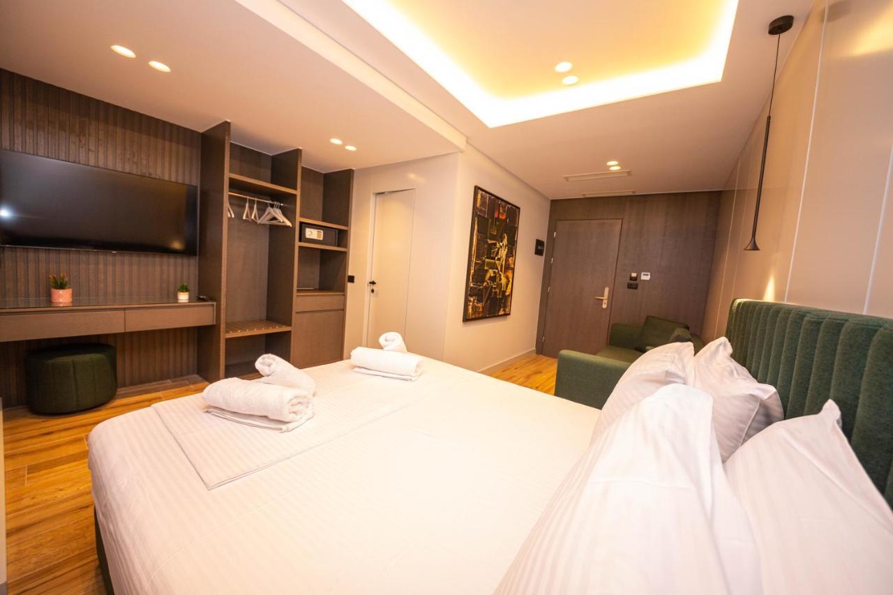 Hotel Lili-1 Sarandë Buitenkant foto