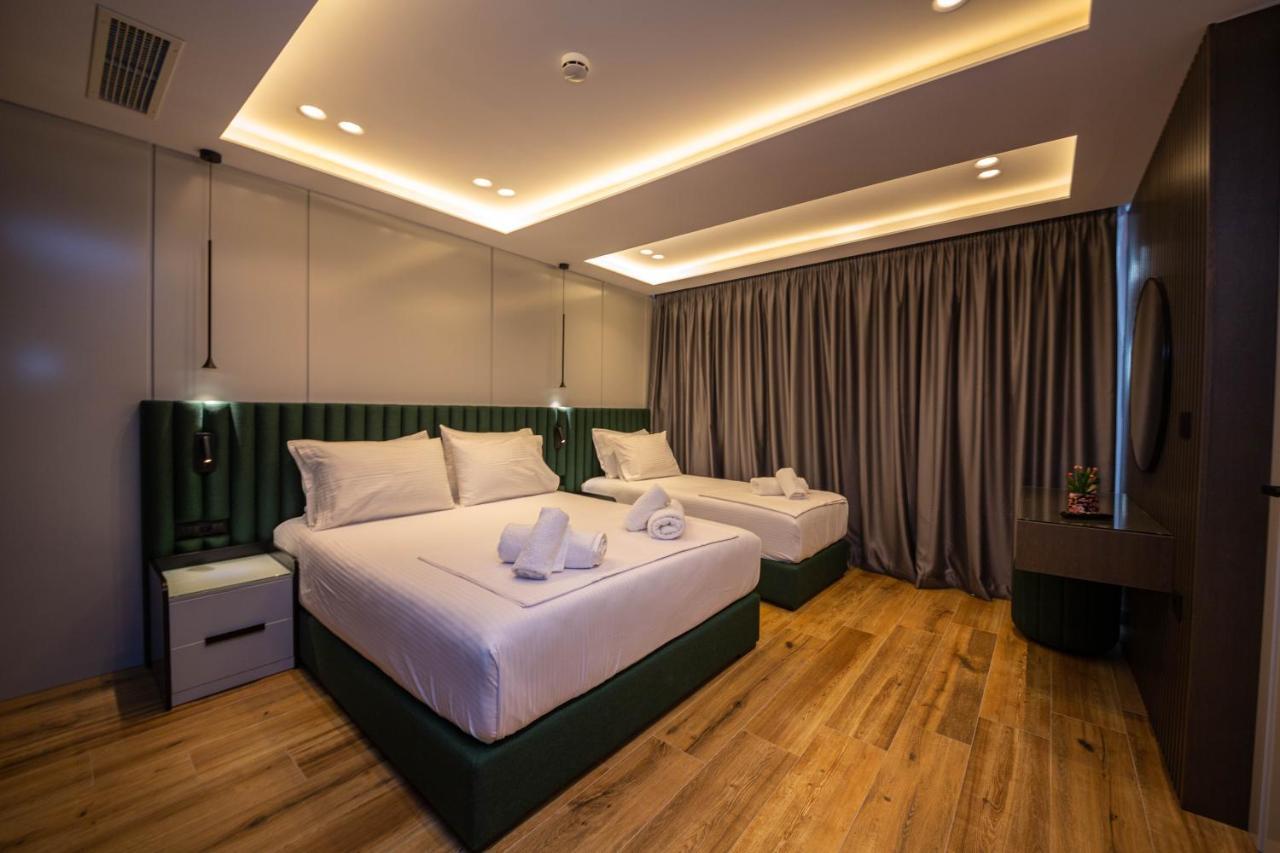 Hotel Lili-1 Sarandë Buitenkant foto